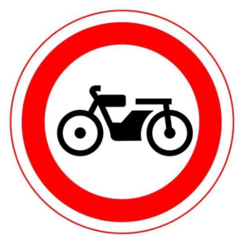 3.5 «Движение мотоциклов запрещено»